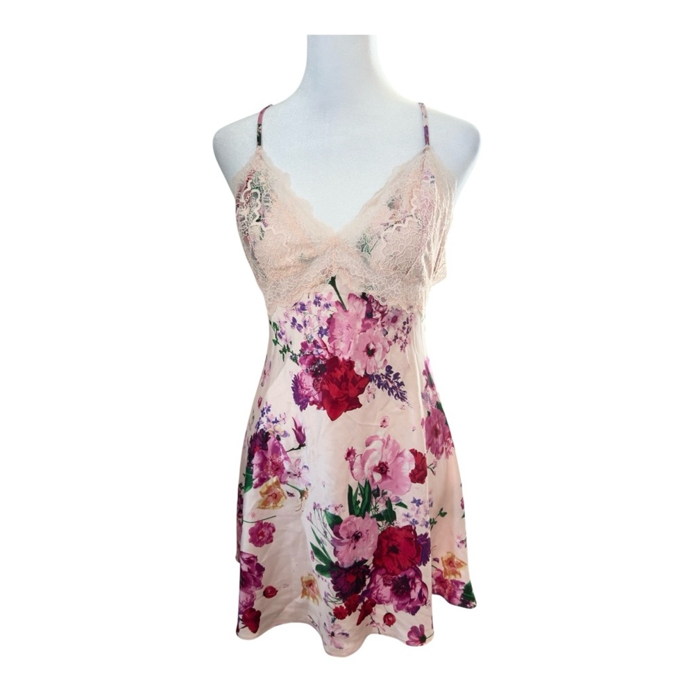 Victoria Secret Stretch Satin Floral Lace Cutout Slip Pink Size S - Picture 2 of 8